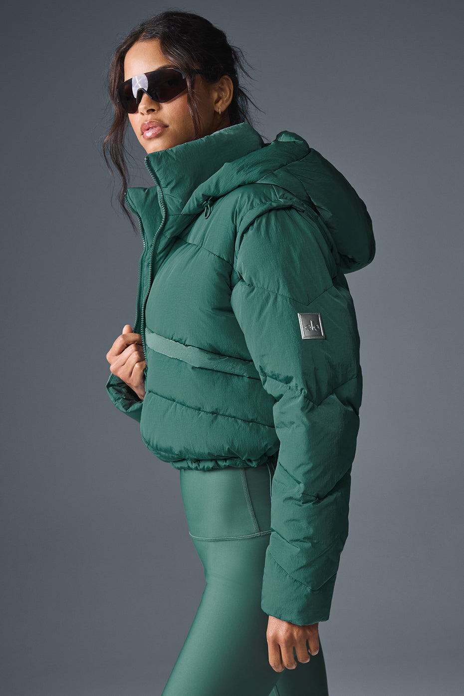 NWT ALO Yoga Glacier Cropped Puffer Wmns Sz M Limited Green Winter Ivy
