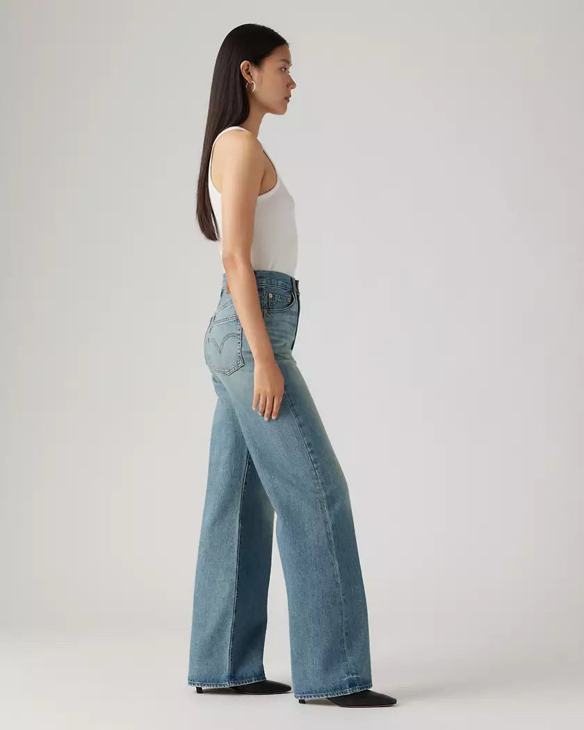 NWT Levi’s Women Tint Story Ribcage Wide Leg Jeans Size 32 X 32 Medium Wash
