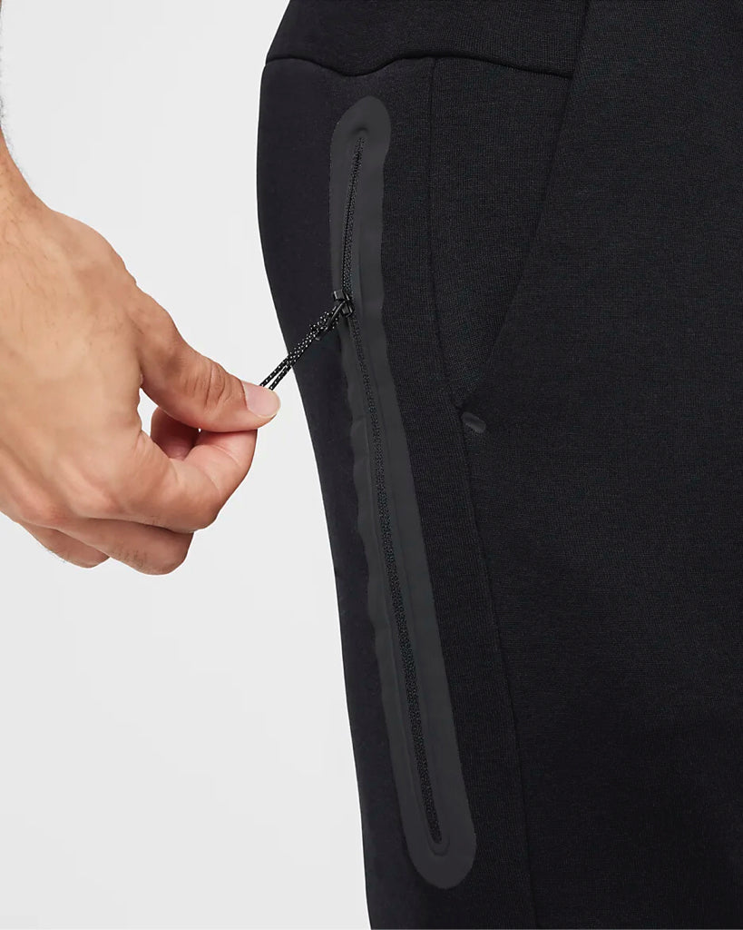 NWT BLACK NIKE TECH MENS FLEECE JOGGERS TAPER SWEATPANTS SIZE S
