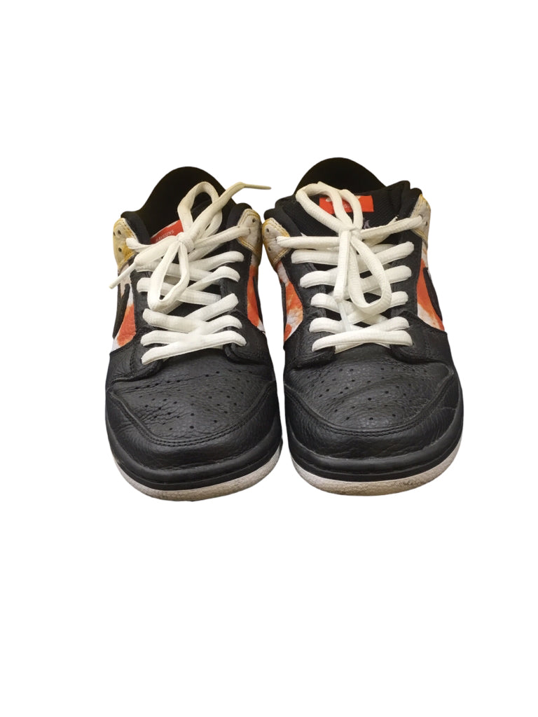 NIKE Shoe Size 9 Multi-Color Sneakers