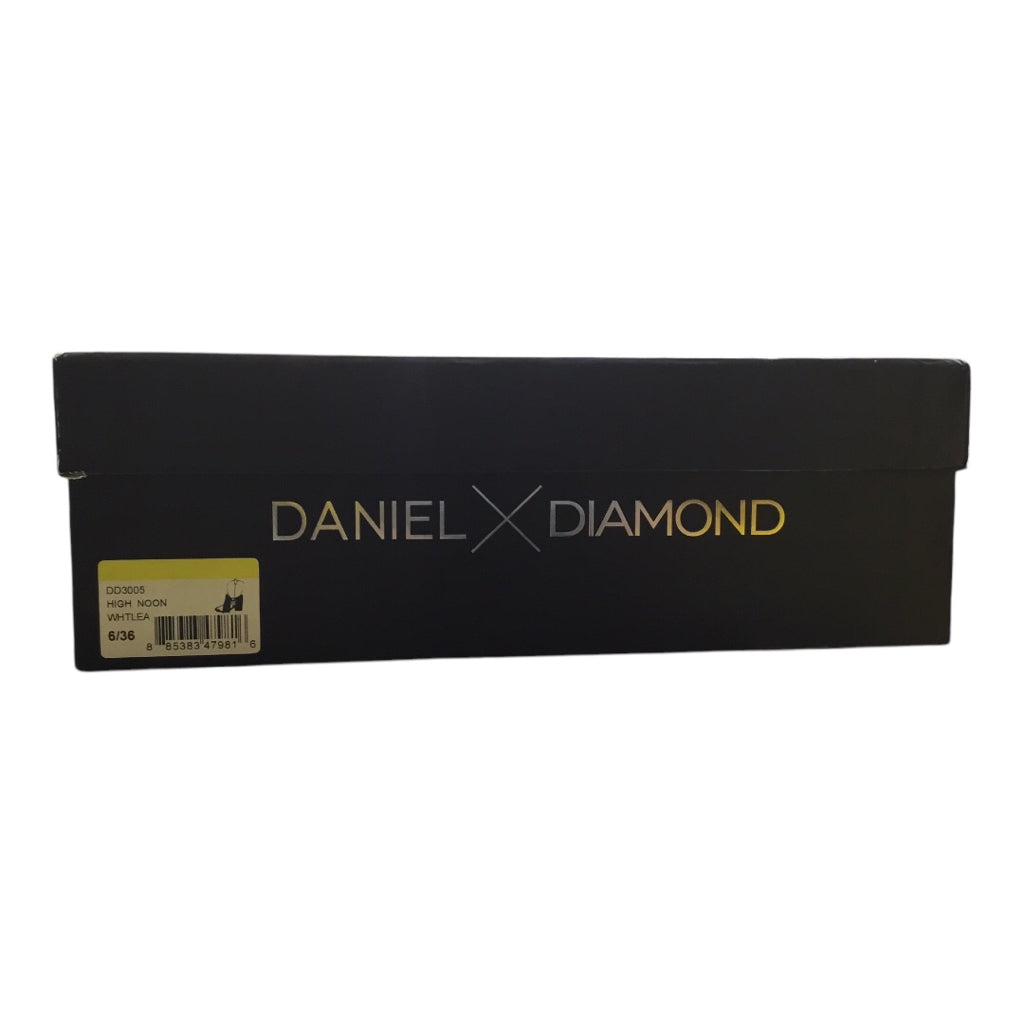 Daniel x Diamond High Noon Crystal-Harness White Western Heel Booties Shoe Wmns Sz 6 Boots