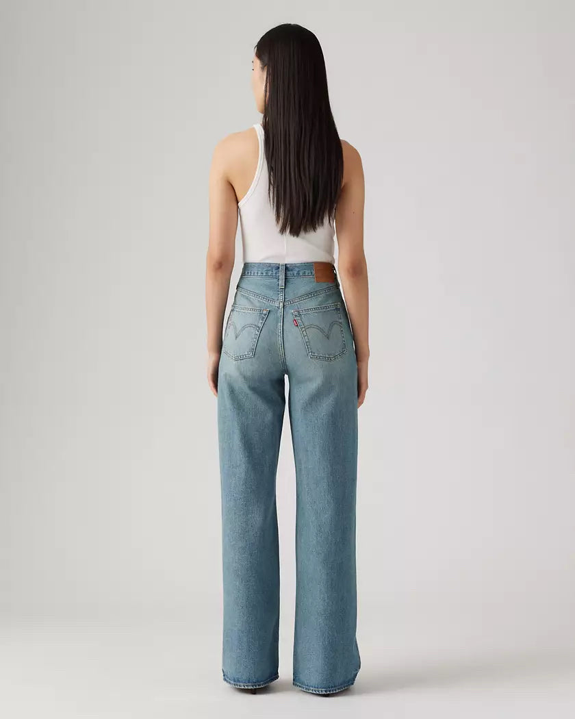 NWT Levi’s Women Tint Story Ribcage Wide Leg Jeans Size 32 X 32 Medium Wash