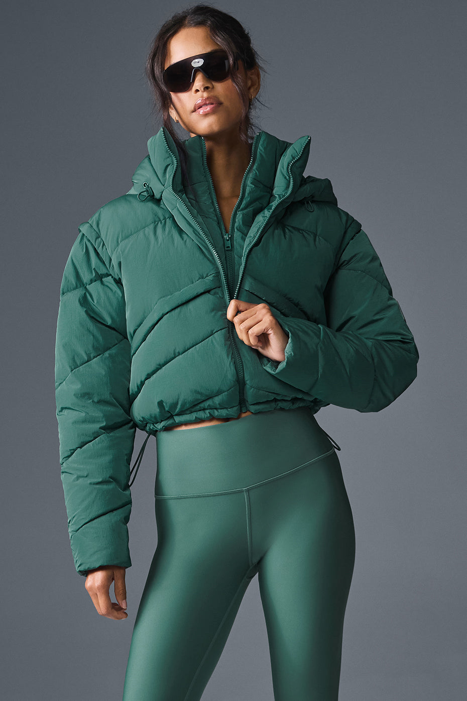 NWT ALO Yoga Glacier Cropped Puffer Wmns Sz M Limited Green Winter Ivy