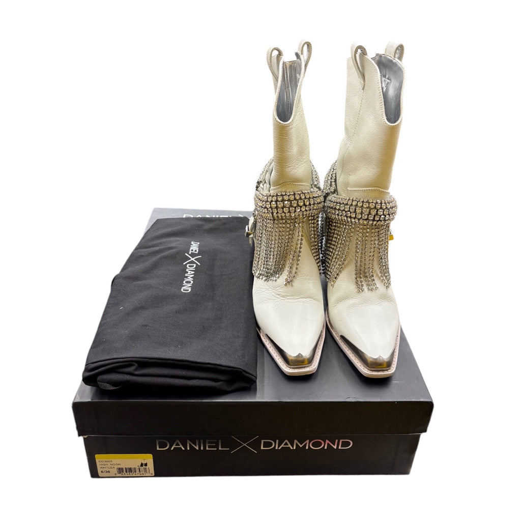 Daniel x Diamond High Noon Crystal-Harness White Western Heel Booties Shoe Wmns Sz 6 Boots