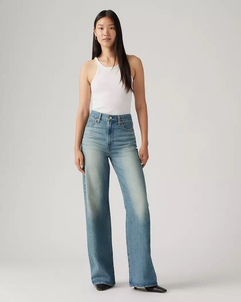 NWT Levi’s Women Tint Story Ribcage Wide Leg Jeans Size 32 X 32 Medium Wash