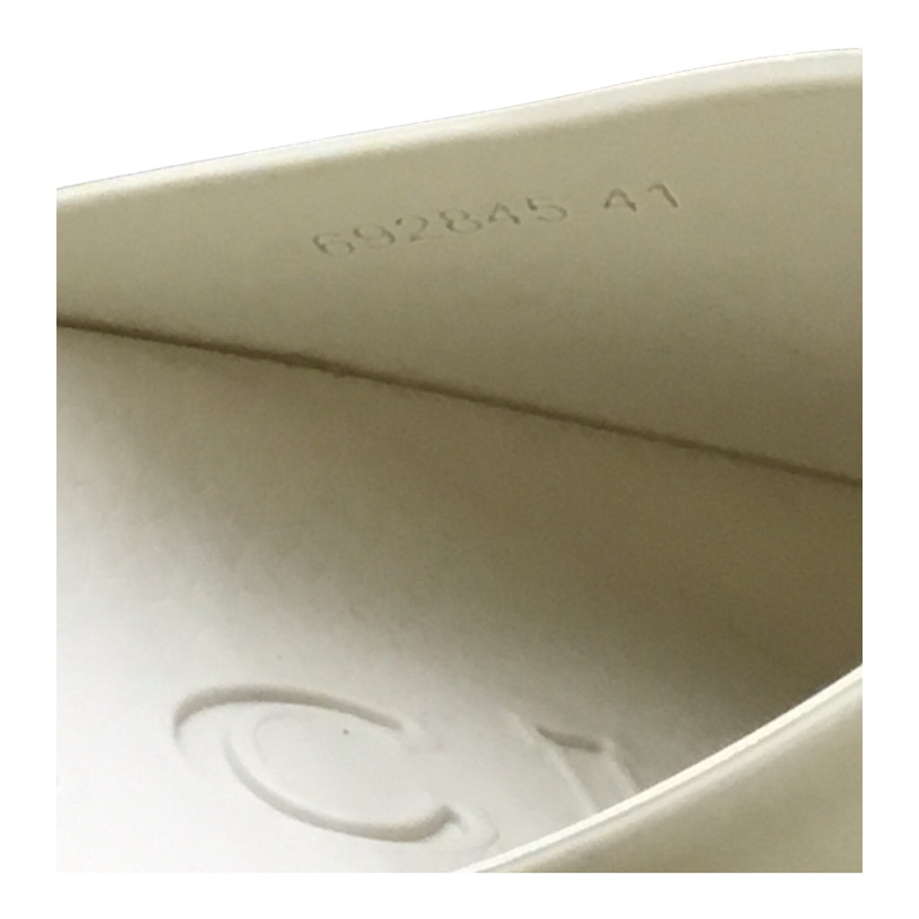 GUCCI Slide Slip On Sandals White Cream Ivory Sz 41 Logo Y2k Designer Slides NWB