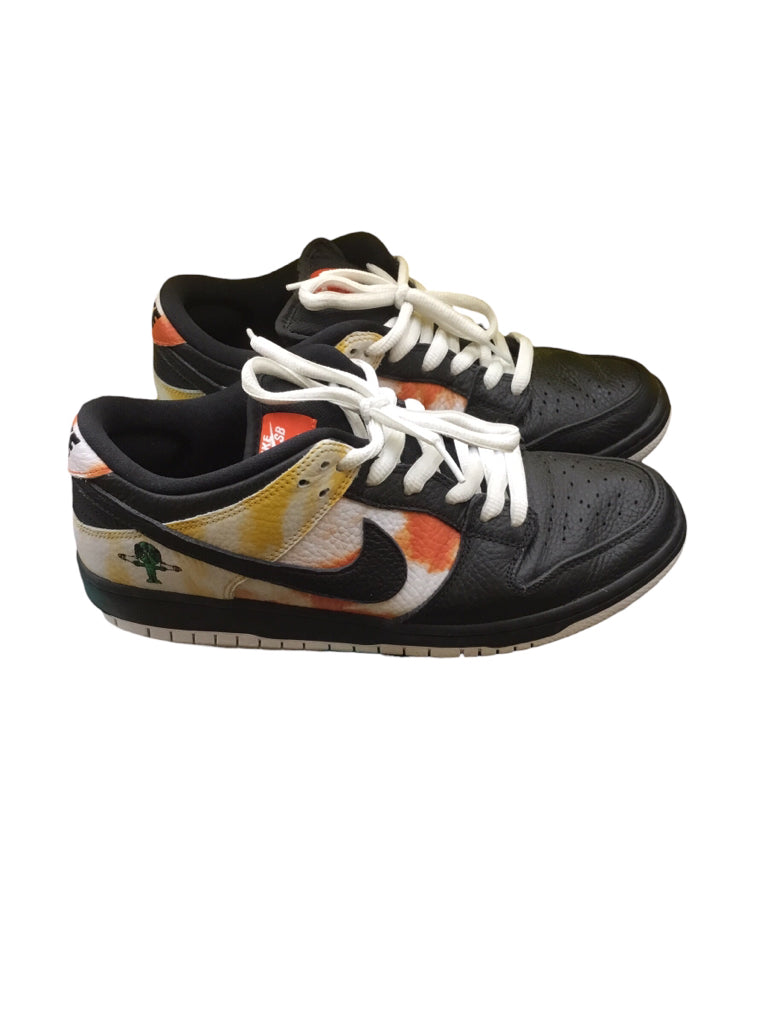 NIKE Shoe Size 9 Multi-Color Sneakers
