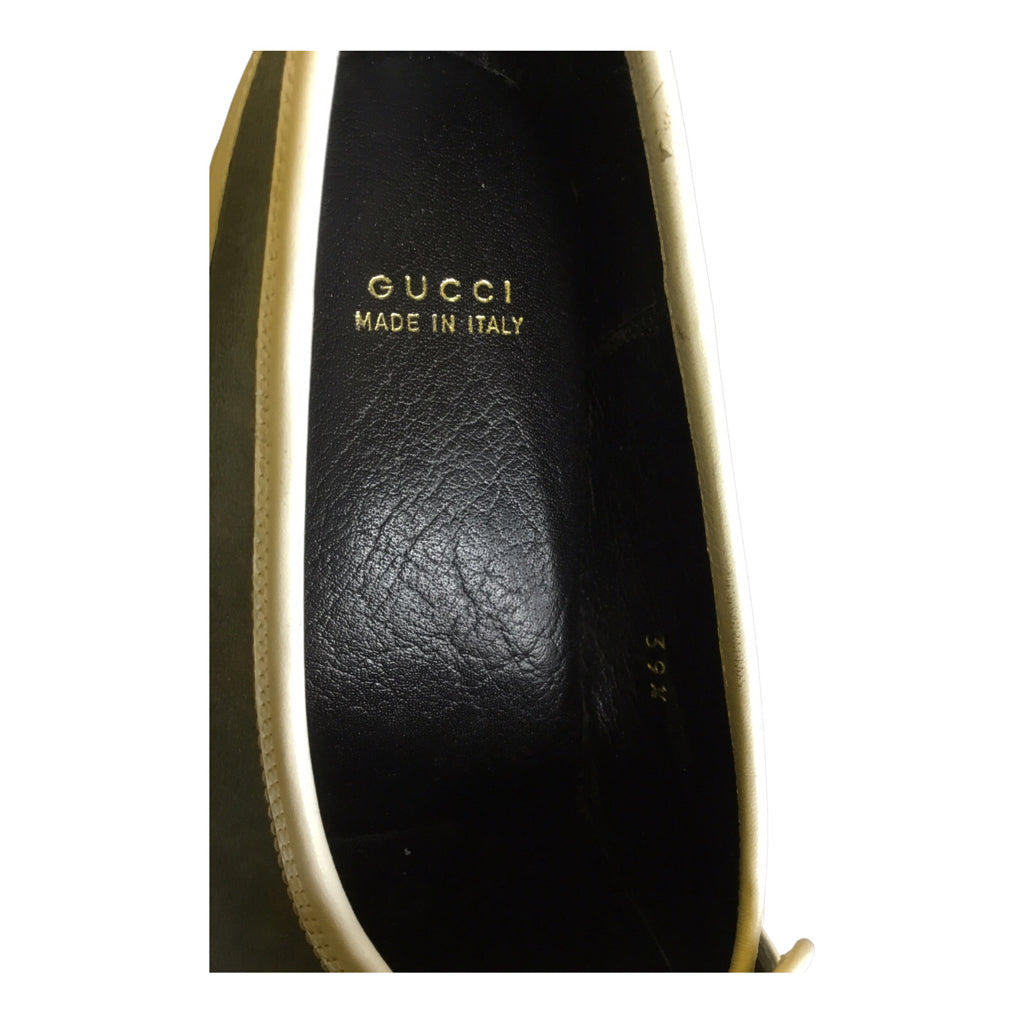 VINTAGE GUCCI size 6.5 White Loafers