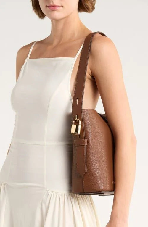 Marc Jacobs Women's Drifter Leather Bucket Bag Cognac Brown