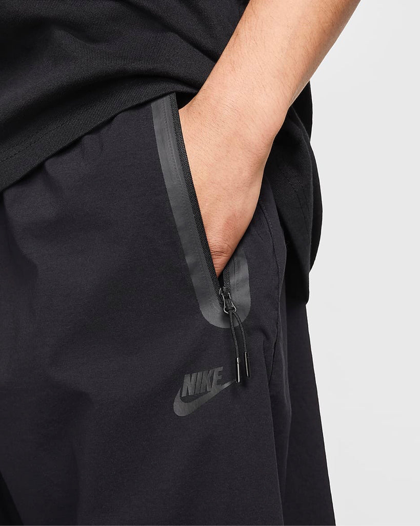 NWT Nike Tech Men's Woven Oversized Black Windbreaker Pant Mns Sz M