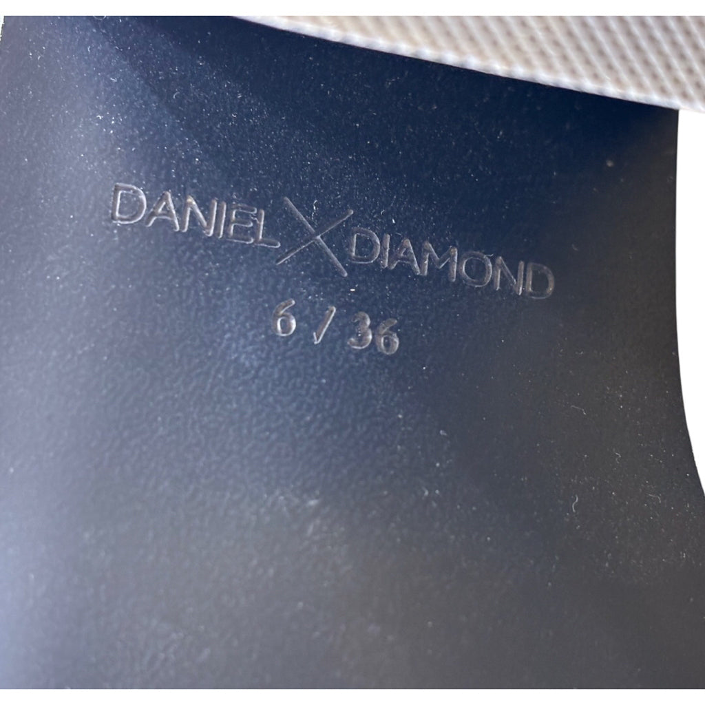 Daniel x Diamond High Noon Crystal-Harness White Western Heel Booties Shoe Wmns Sz 6 Boots