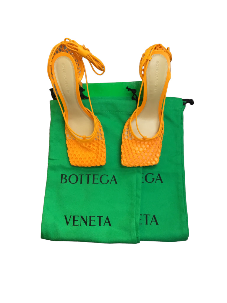 NWB BOTTEGA VENETA Stilleto Heels Sandals Shoe Size 37.5 Orange Netted Square Toe
