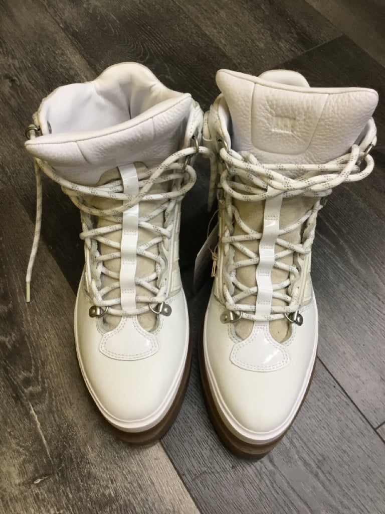 ADIDAS SHOES SNEAKERS Ivy Park Womans Sz 8 White Sleek Boots Gumsole Renaissance